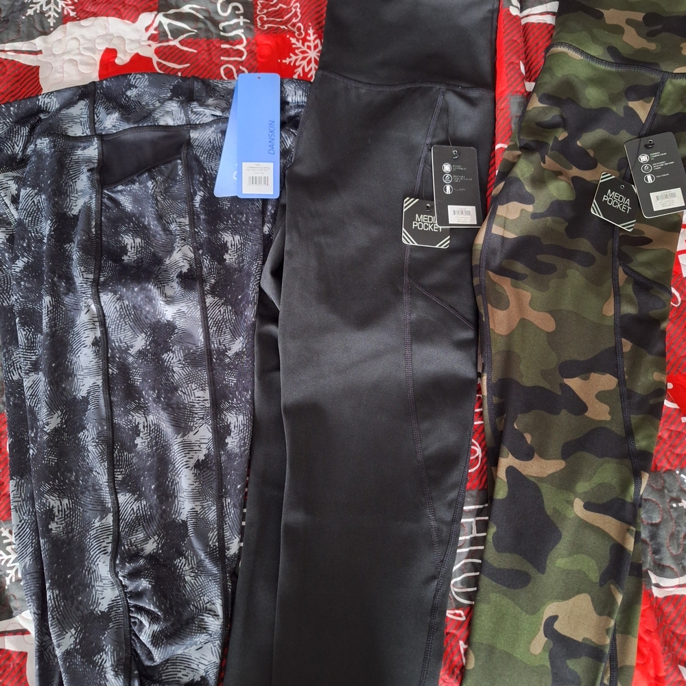 Womens Multi-Color Leggings Set